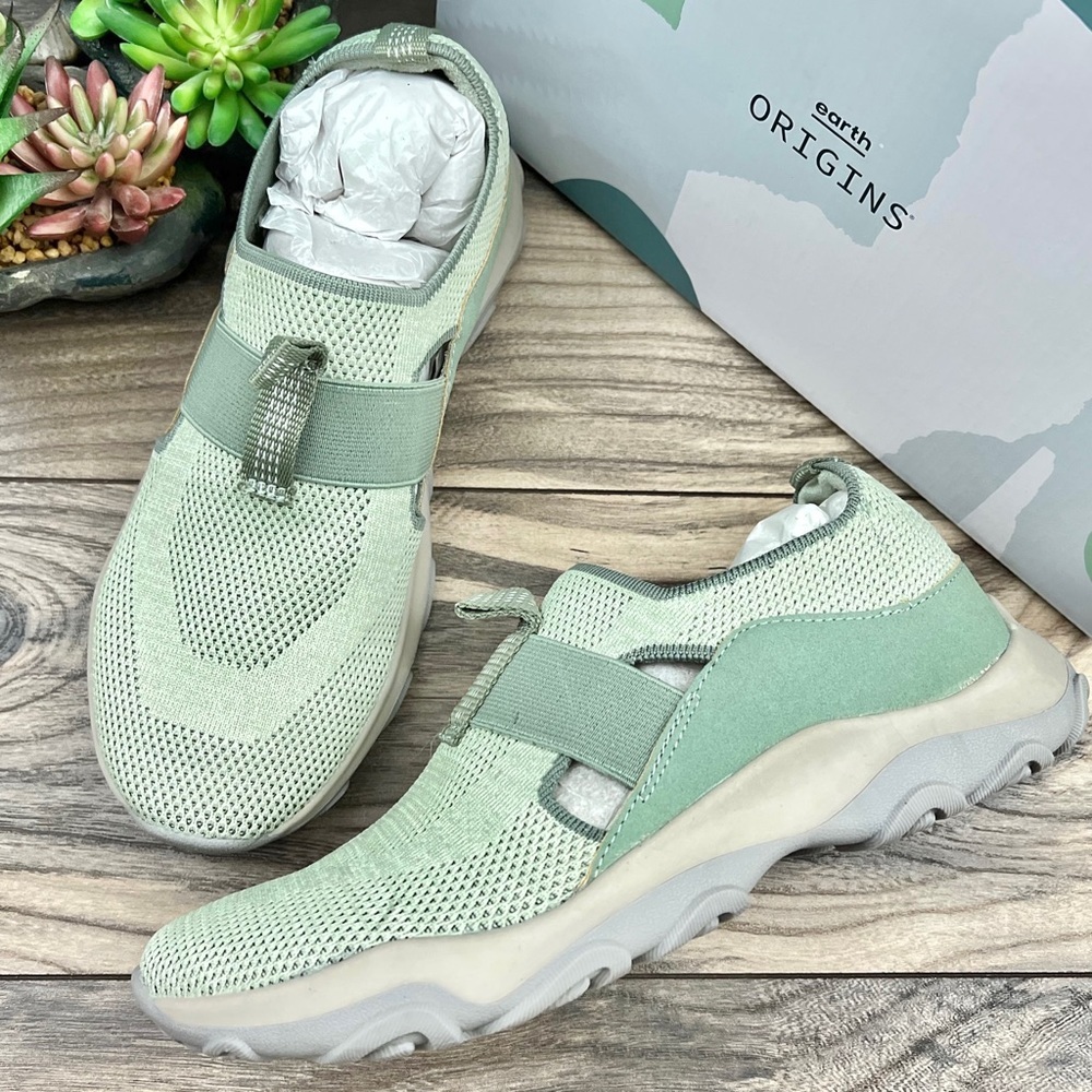 NIB Earth Origins Tanvi 7.5W 8.5W WIDE Knit Trail Slip On Sneaker Dusty Green